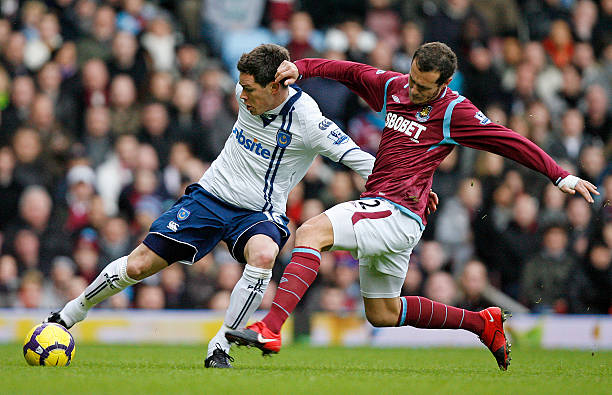 曾屡屡参与 曾屡屡参与